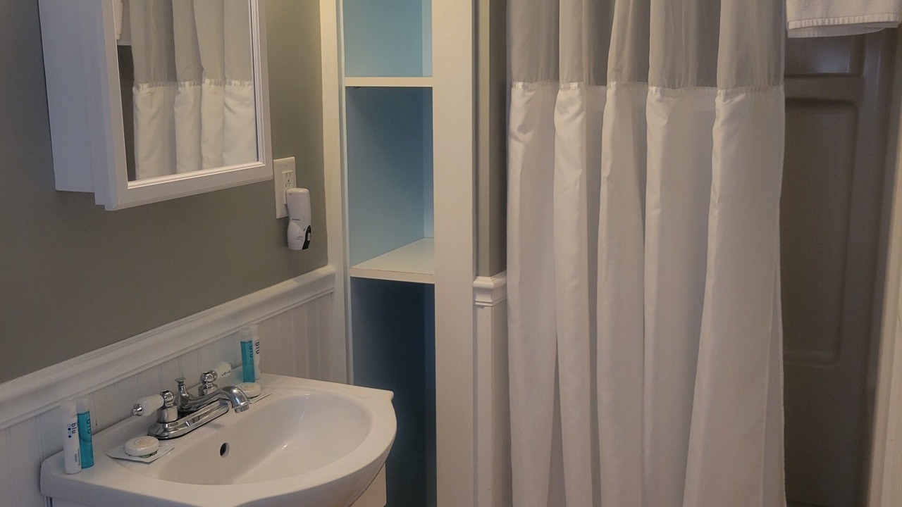 Photo of Bathroom in Cape Neddick