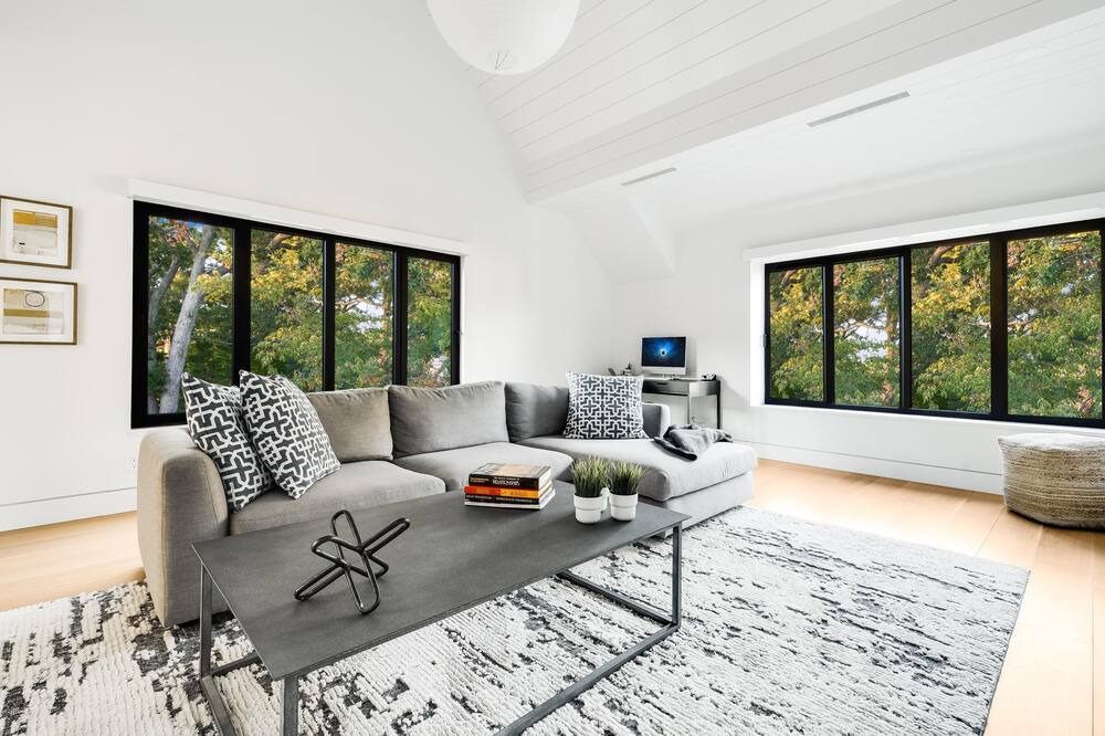 Photo of Others in Noyack