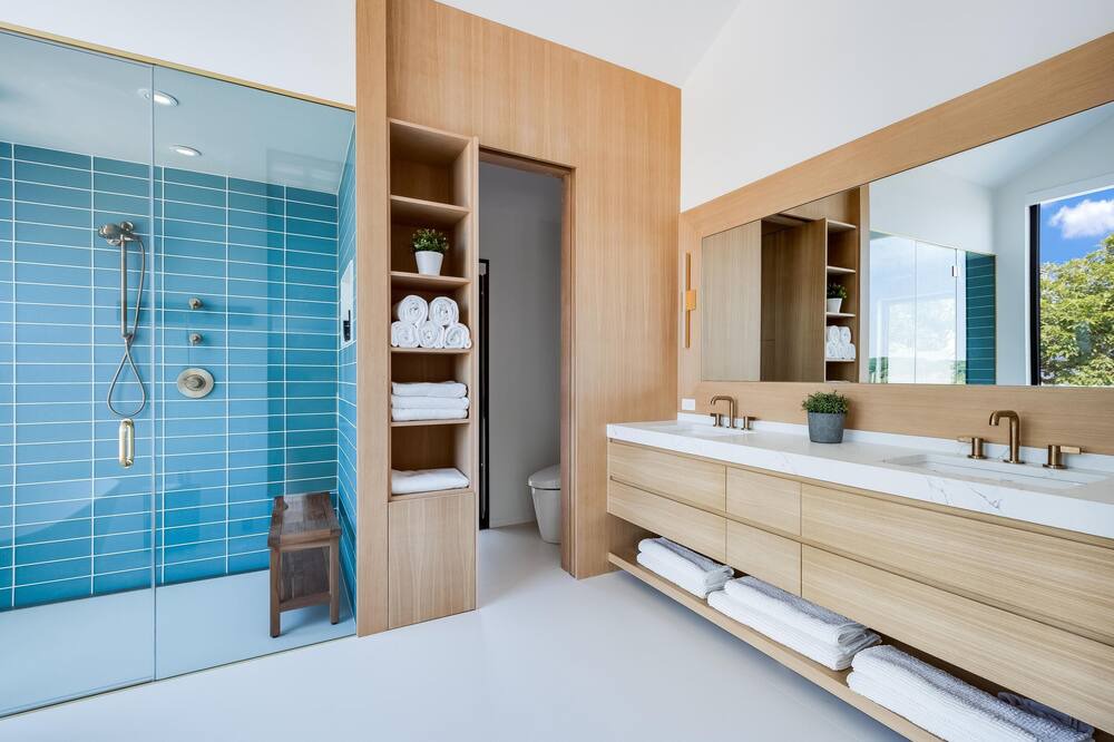 Photo of Others in Noyack