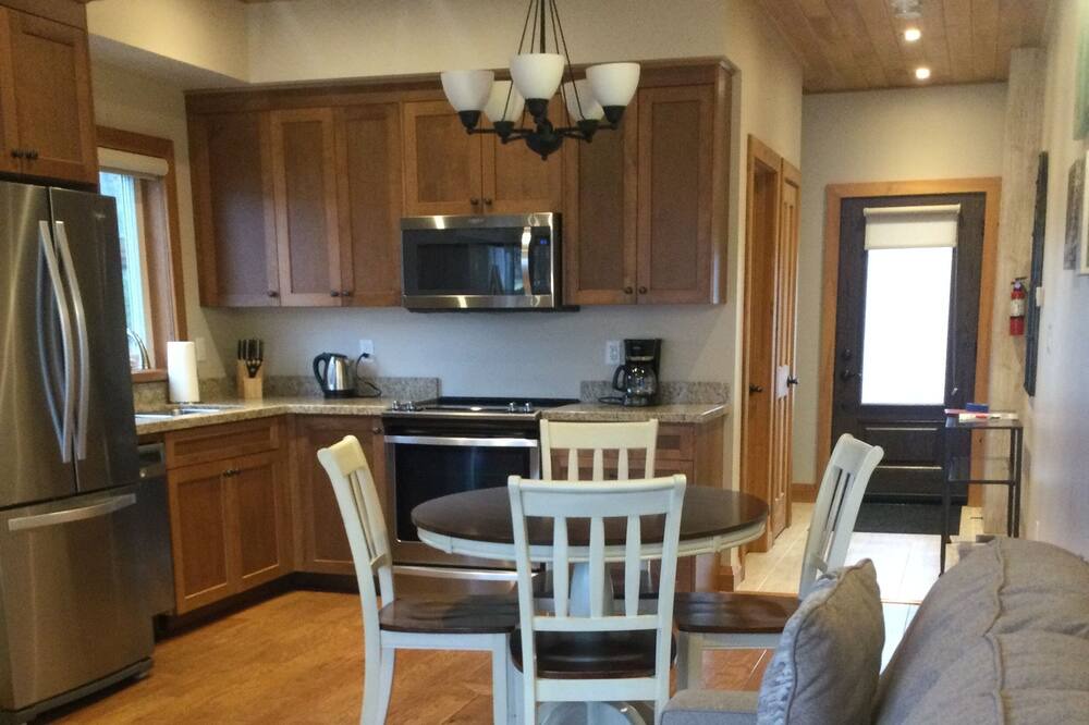 Photo of Livingroom in Muskoka Lakes