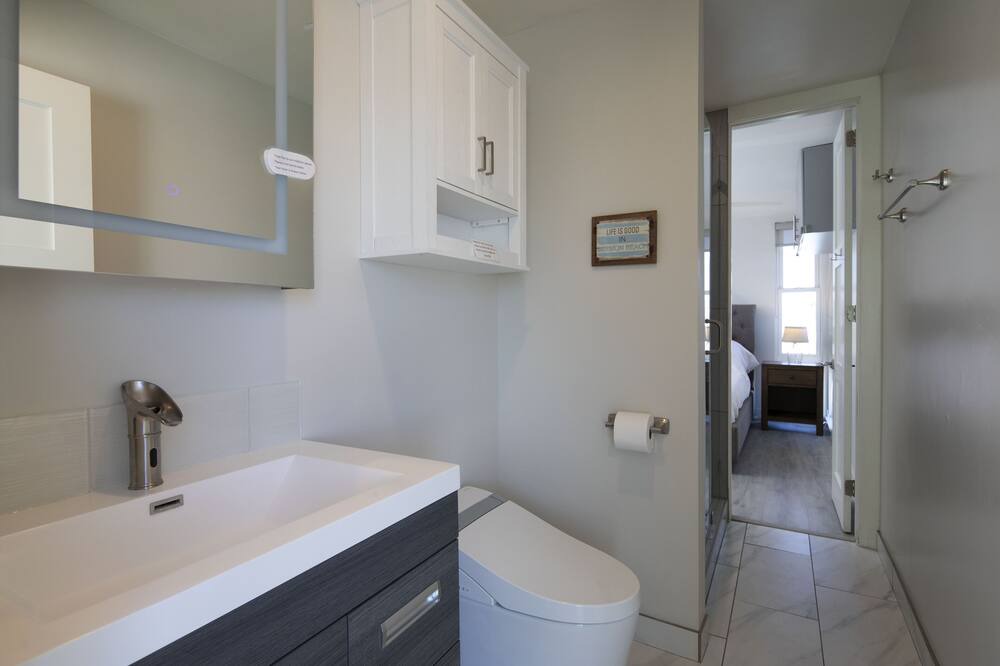 Photo of Bathroom in Mission Beach