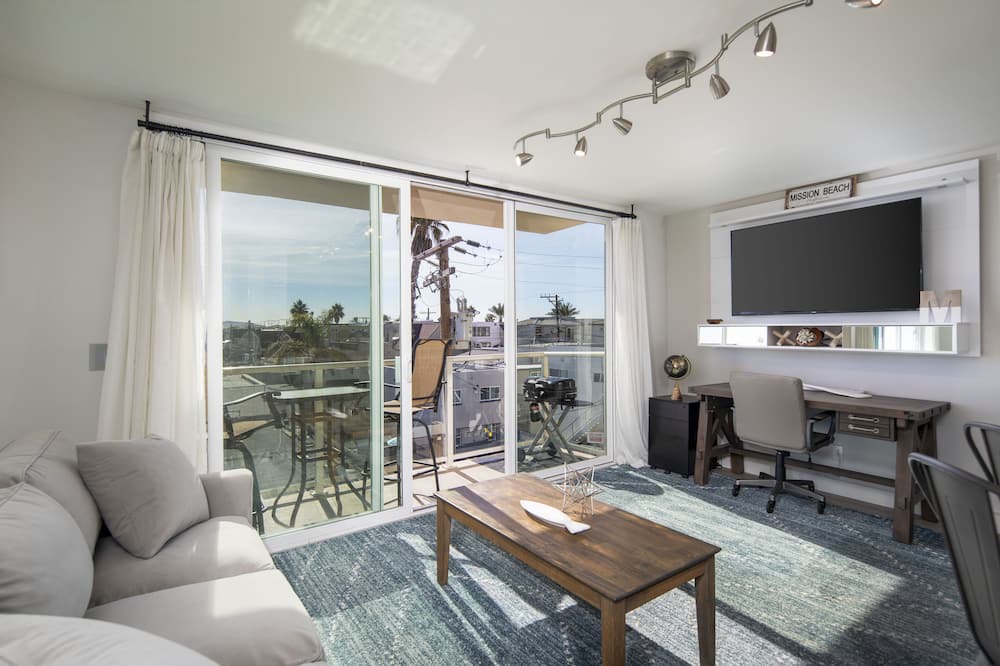 Photo of Livingroom in Mission Beach