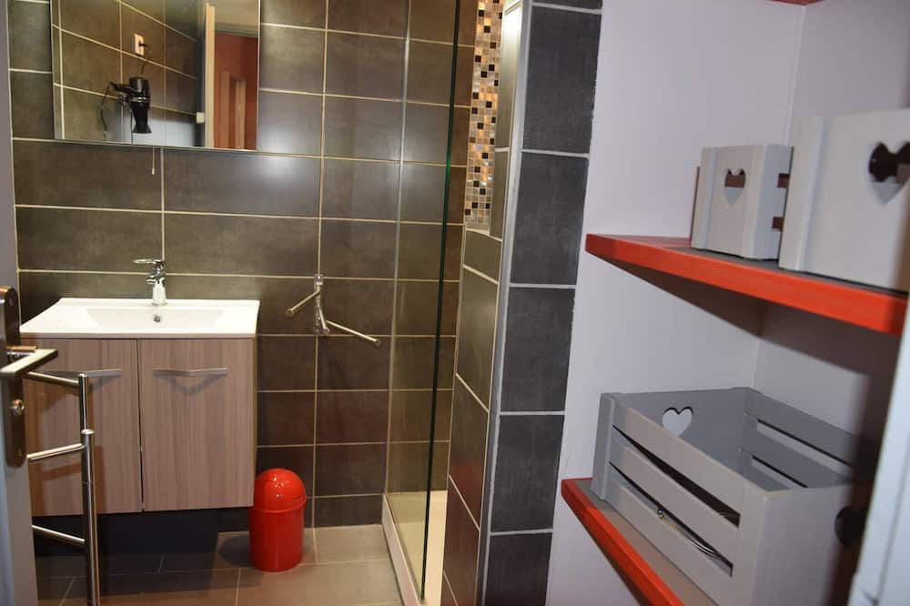 Photo of Others in Moirax