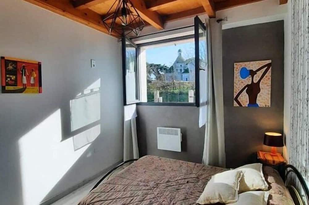 Photo of Others in Moirax