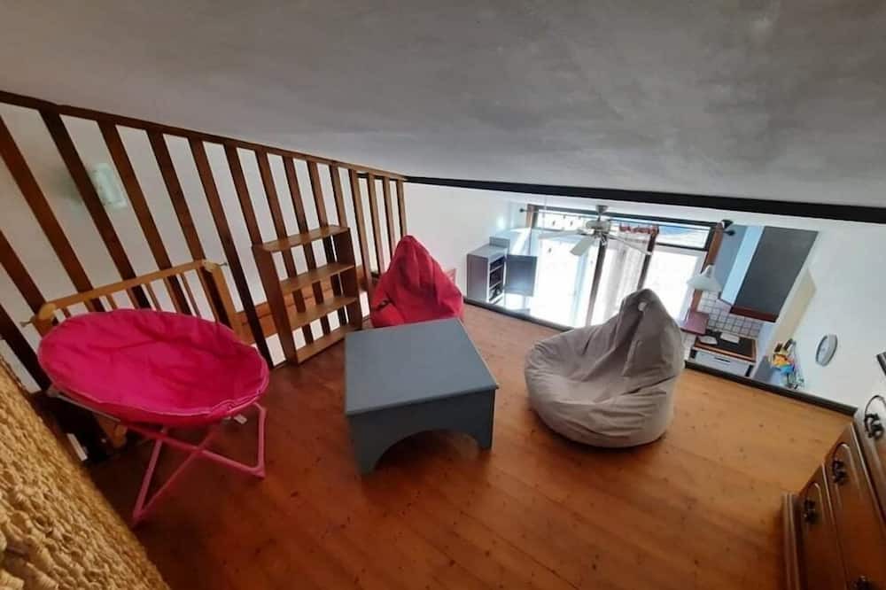 Photo of Others in Moirax