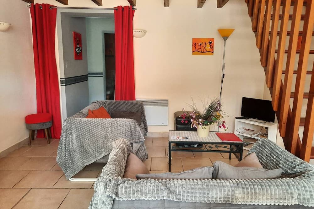 Photo of Others in Moirax