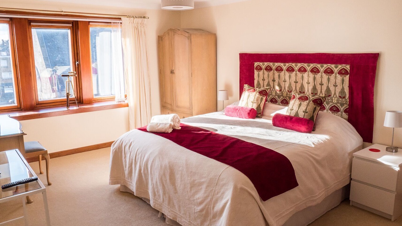 Photo of Bedroom in Helensburgh