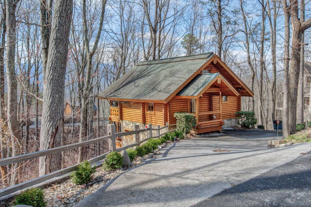 Photo of Bedroom in Gatlinburg