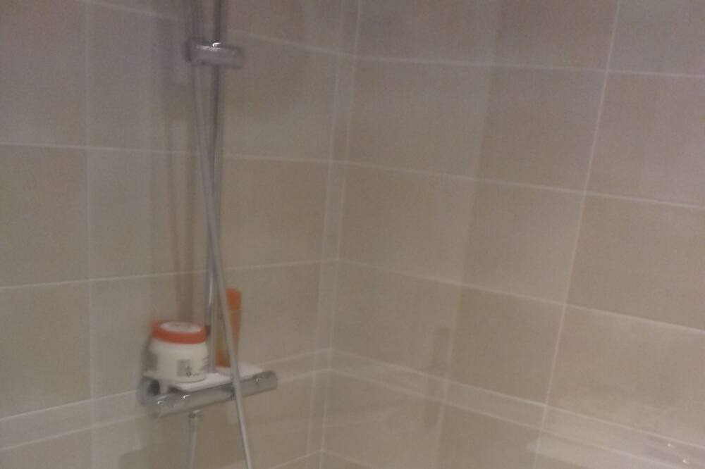 Photo of Bathroom in Montargis