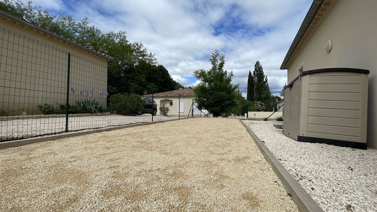 Photo of Outdoor in Salavas