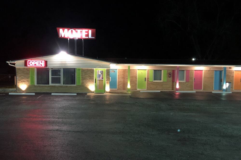 Photo of Outdoor in Knob Noster