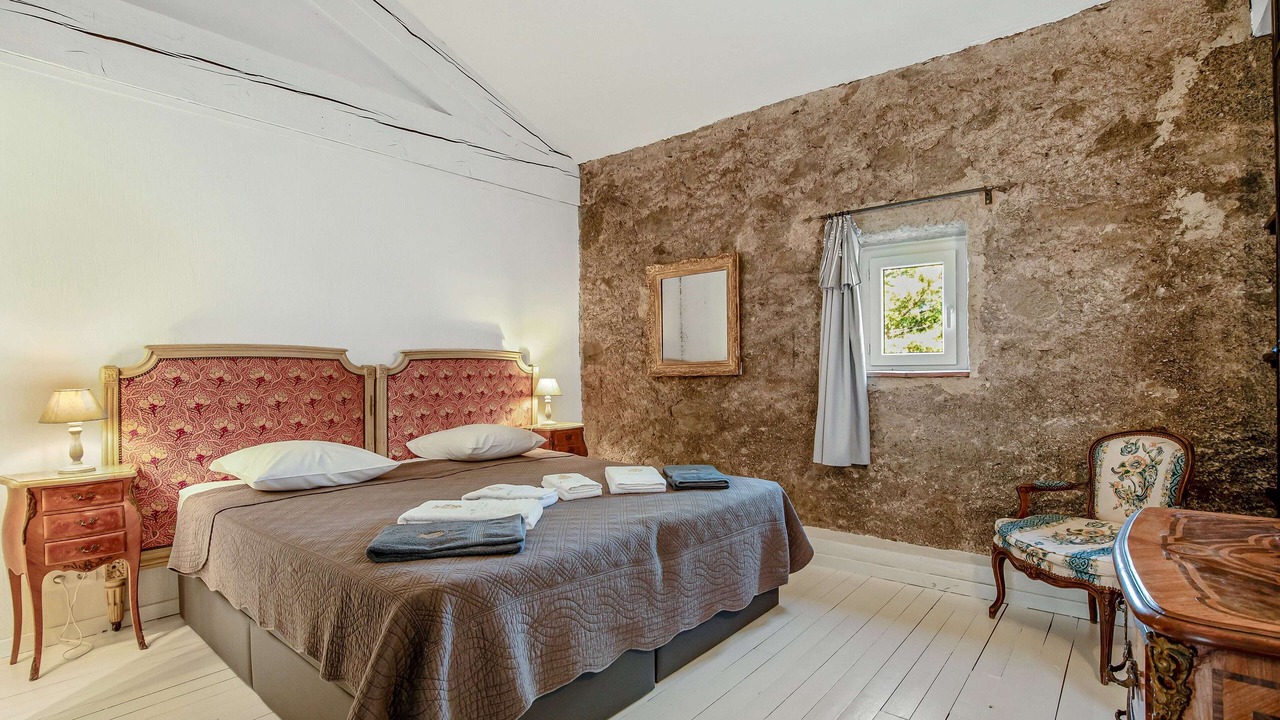 Photo of Others in Servian