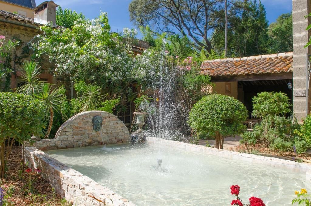 Photo of Outdoor in Servian