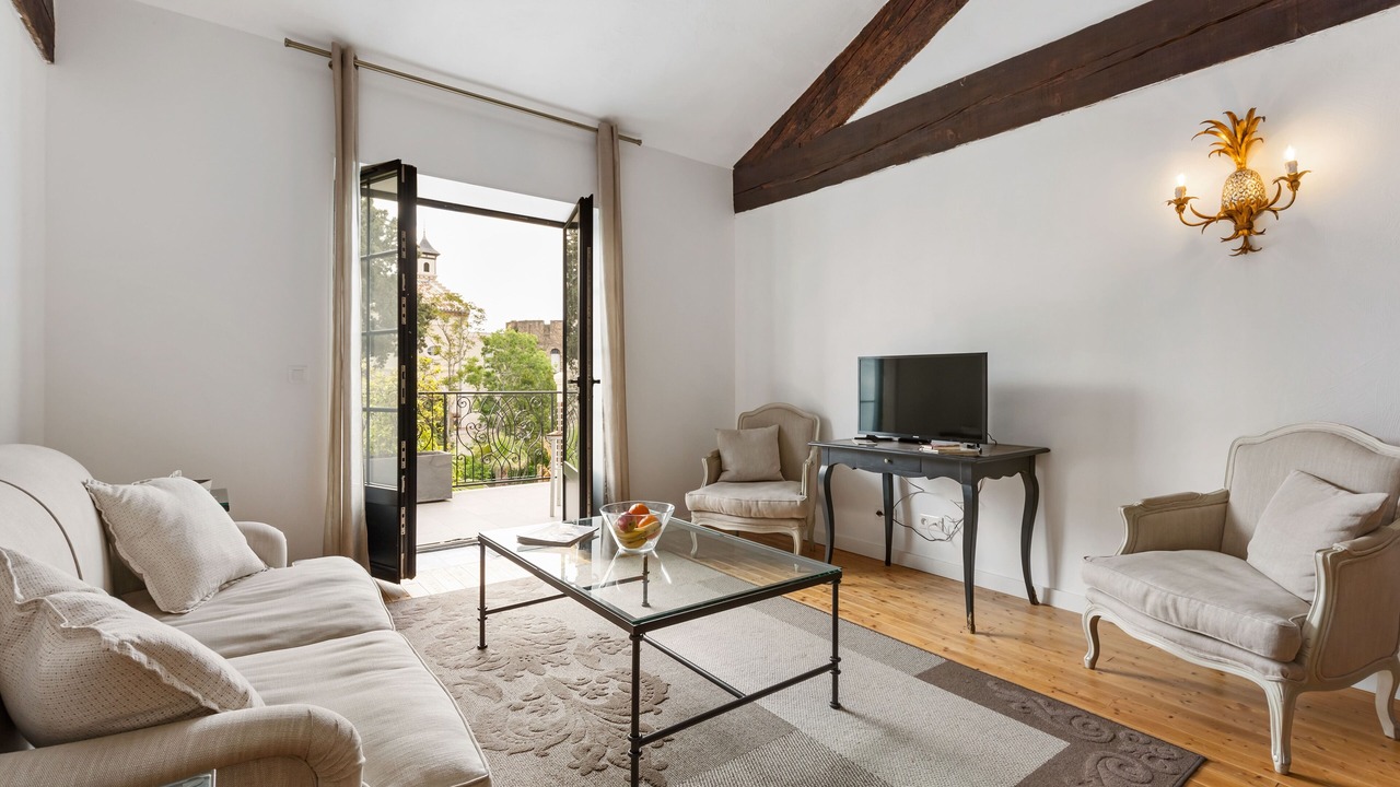 Photo of Others in Servian