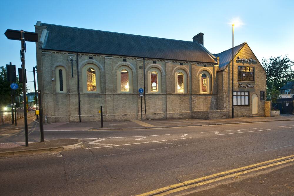 Photo of Outdoor in Huntingdon