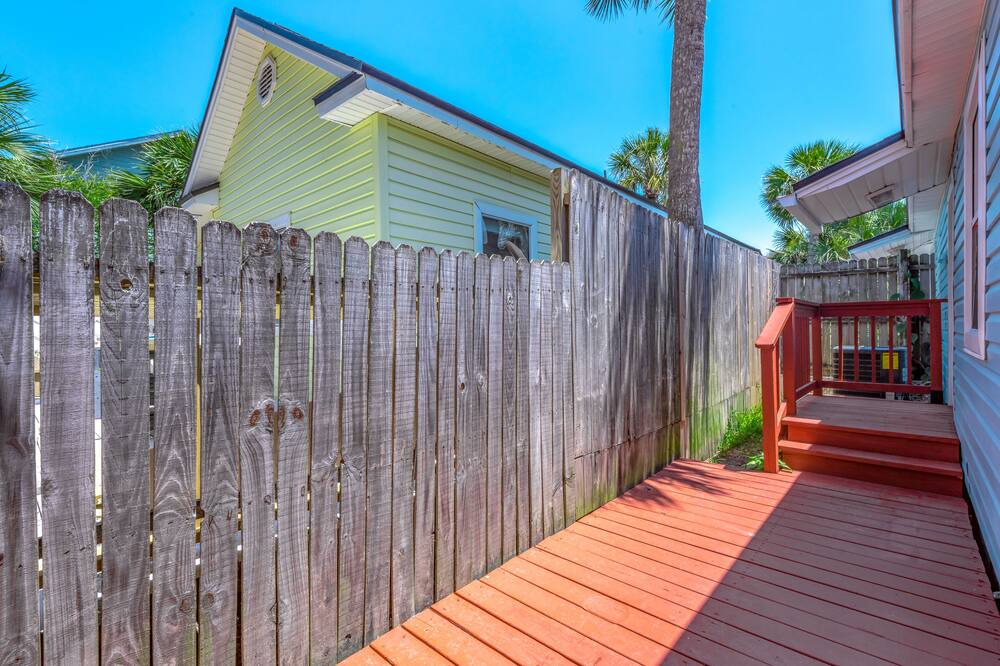 Photo of Patio Balcony in Jacksonville Beach
