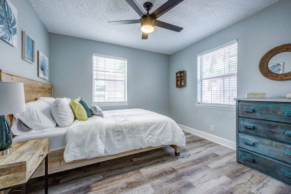 Photo of Bedroom in Jacksonville Beach