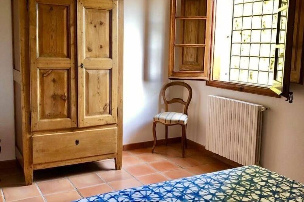 Photo of Bedroom in Llagostera
