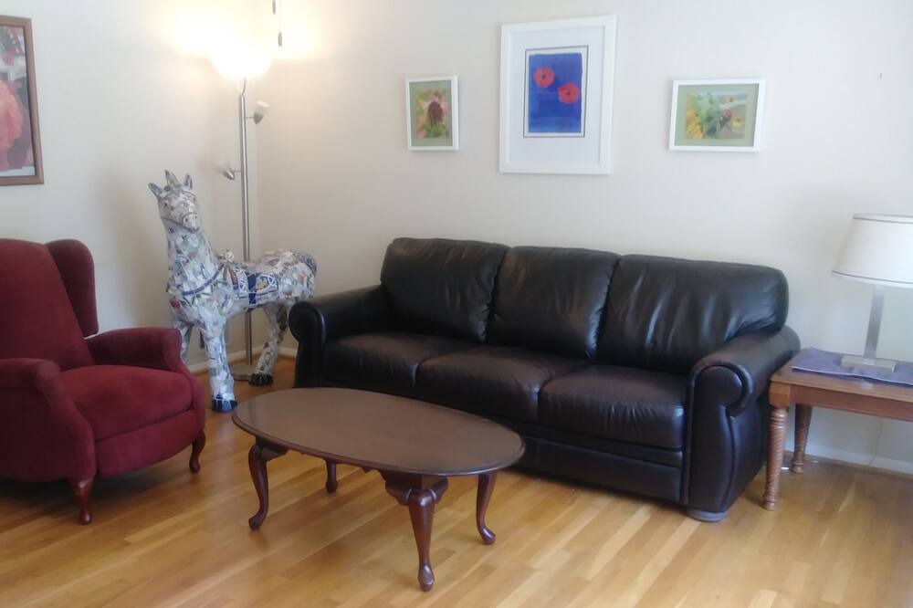 Photo of Bedroom in Gaithersburg