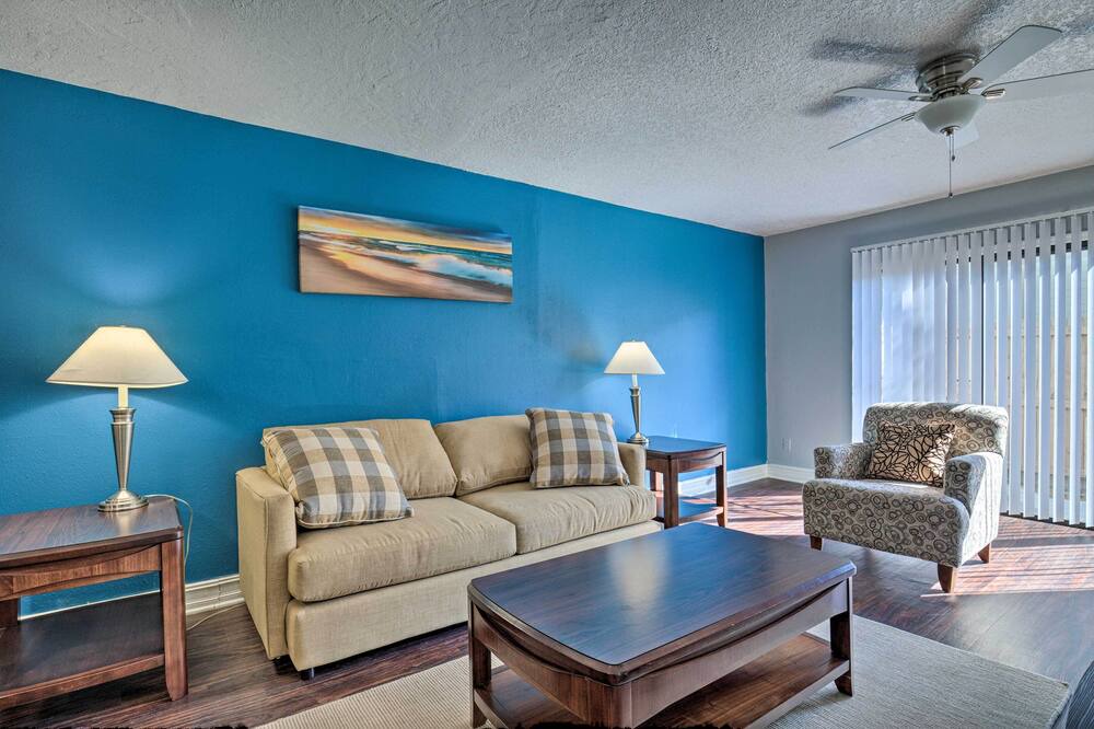 Photo of Livingroom in University