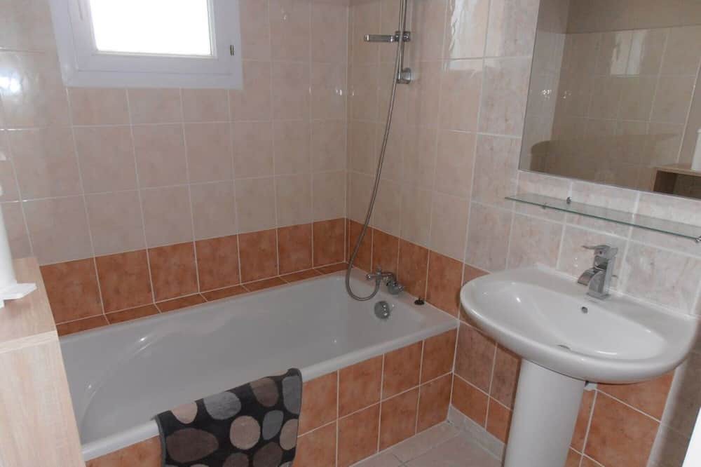 Photo of Bathroom in Plouer-sur-Rance