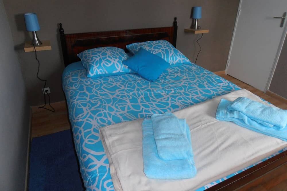 Photo of Bedroom in Plouer-sur-Rance