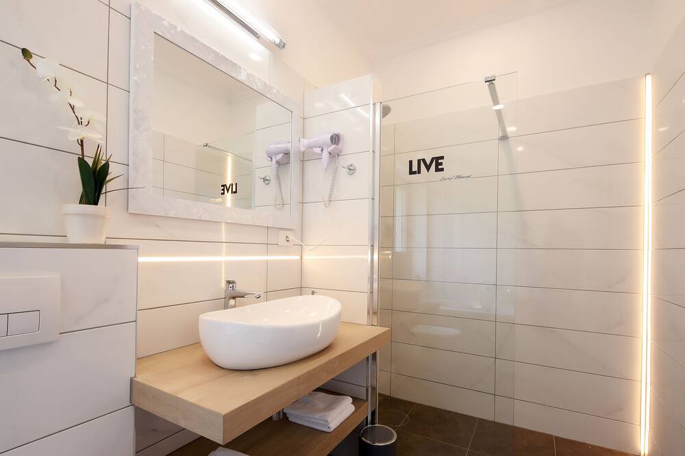 Photo of Bathroom in Sodici