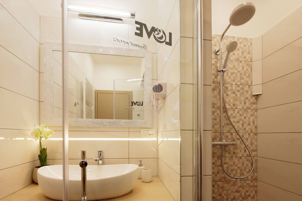 Photo of Bathroom in Sodici
