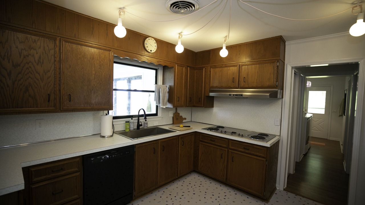 Photo of Kitchen in White Stone