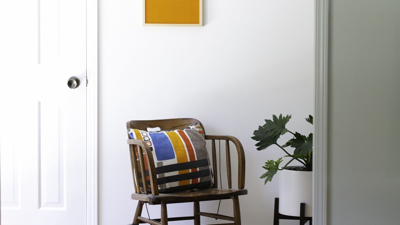 Photo of Livingroom in White Stone
