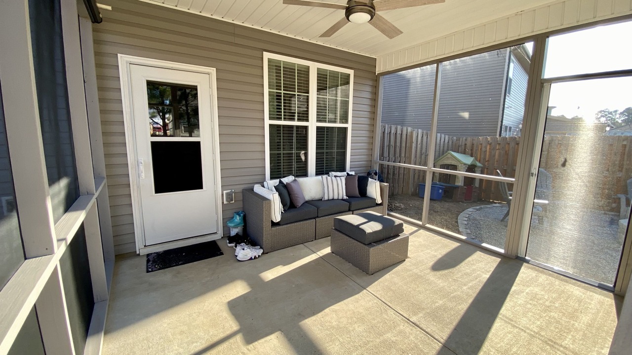 Photo of Patio Balcony in Canterbury Farms