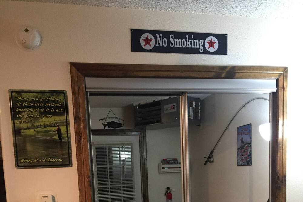 Photo of Bedroom in Mammoth Spring