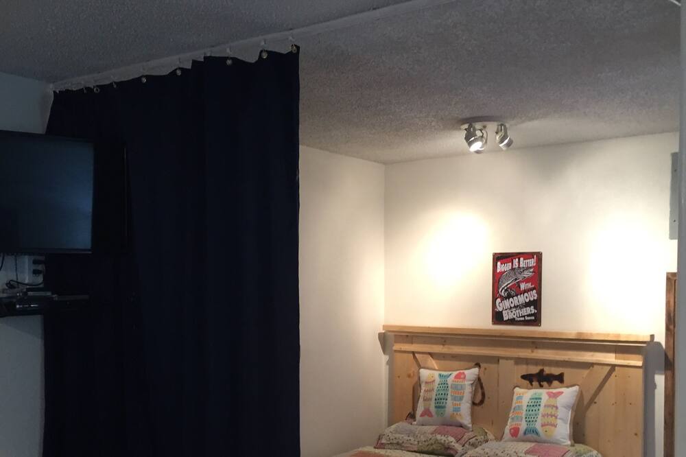 Photo of Bedroom in Mammoth Spring
