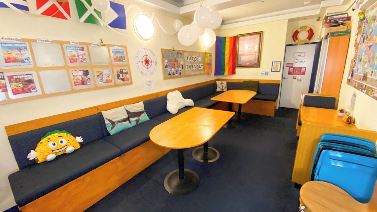 Photo of Livingroom in Financial District