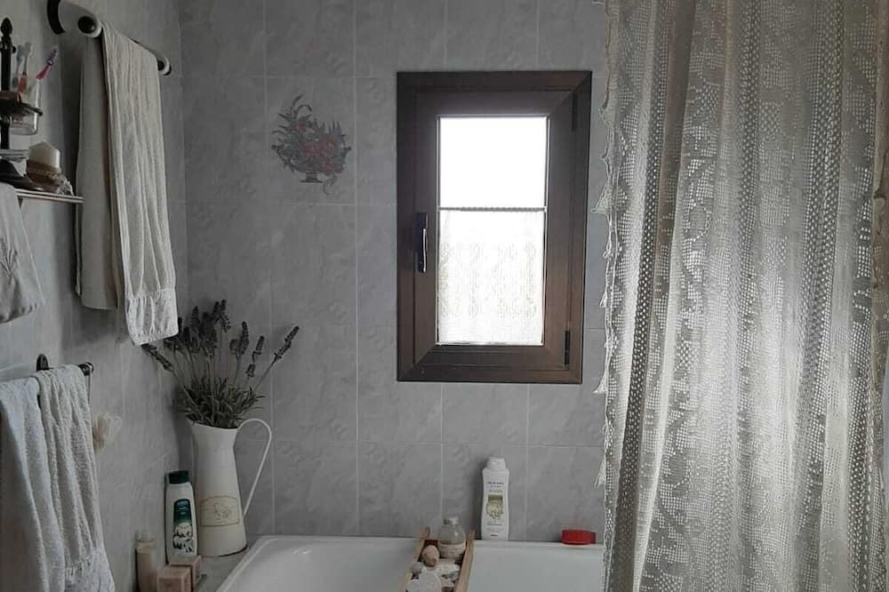 Photo of Bathroom in Vilobi d'Onyar