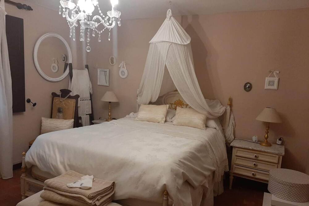 Photo of Bedroom in Vilobi d'Onyar