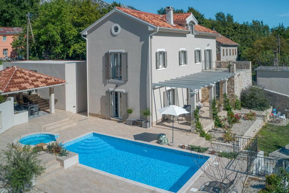 Photo of Outdoor in Drivenik