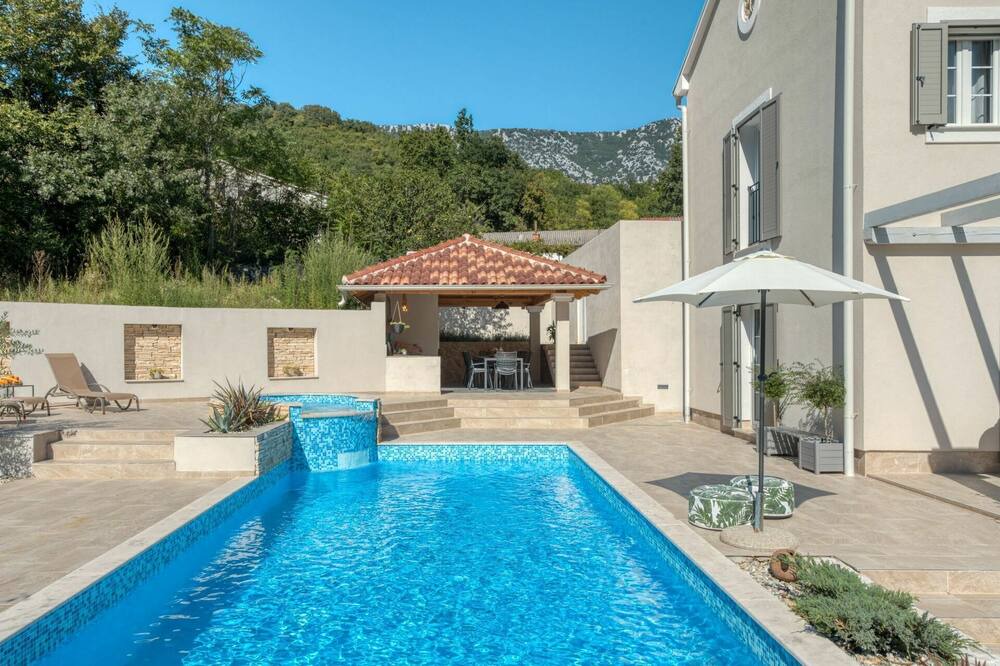 Photo of Outdoor in Drivenik