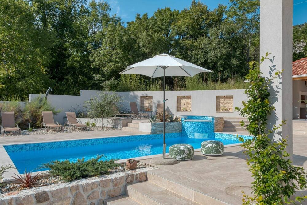 Photo of Outdoor in Drivenik