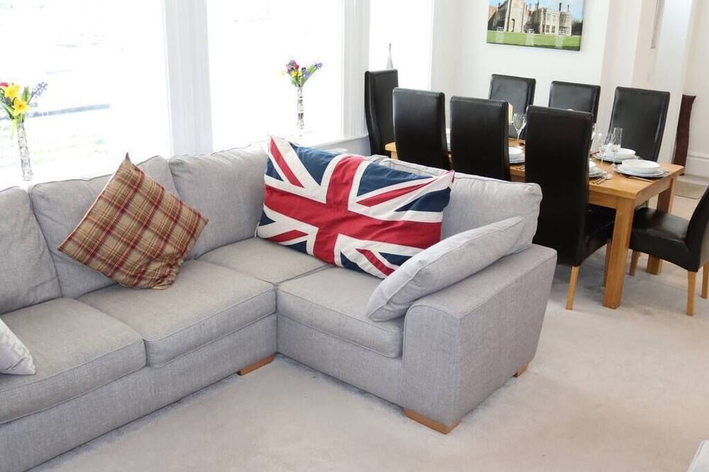 Photo of Livingroom in Ilkley