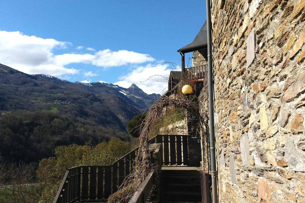 Photo of Outdoor in Esquieze-Sere
