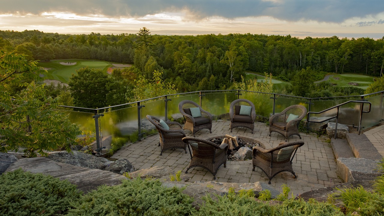 Photo of Patio Balcony in Gravenhurst