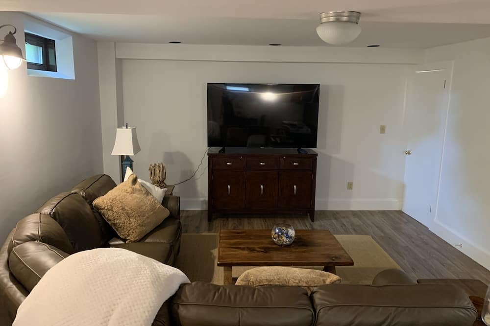 Photo of Livingroom in Fifth Ward