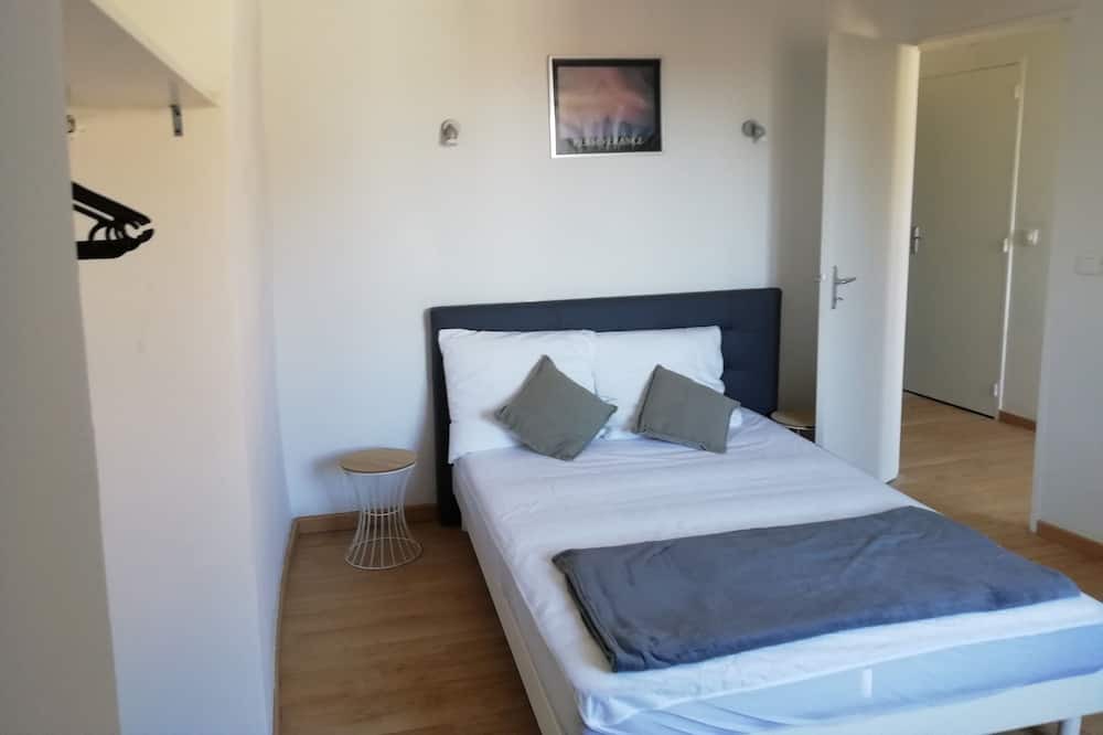 Photo of Bedroom in Azille