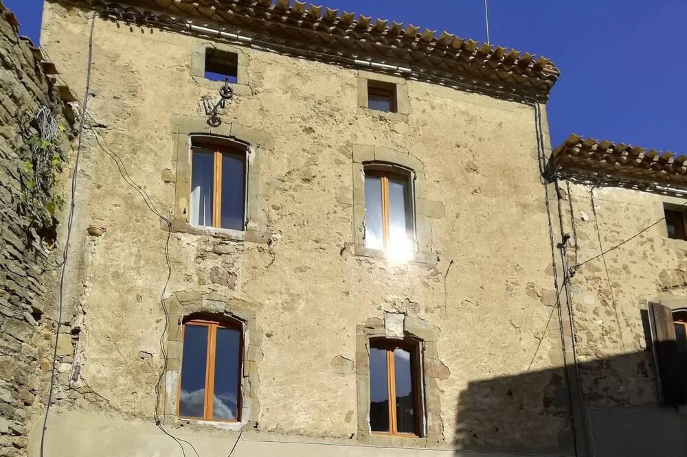 Photo of Outdoor in Azille