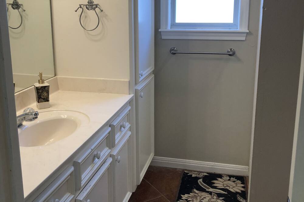 Photo of Bathroom in Wellborn