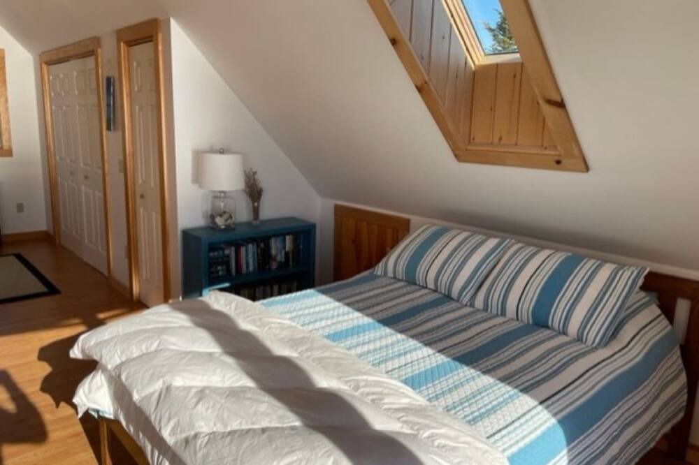 Photo of Bedroom in Jonesport