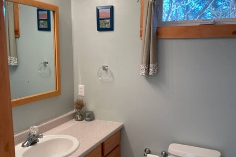 Photo of Bathroom in Jonesport