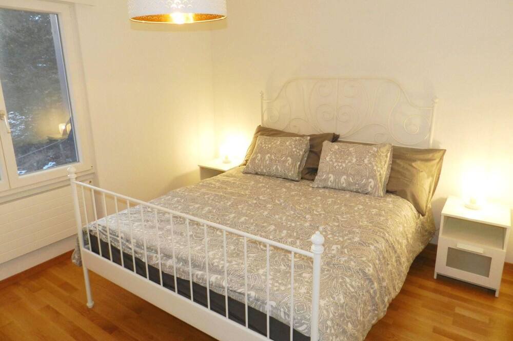 Photo of Bedroom in Saanenmoeser