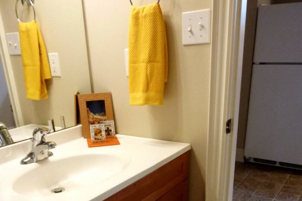 Photo of Bathroom in Crystal Beach